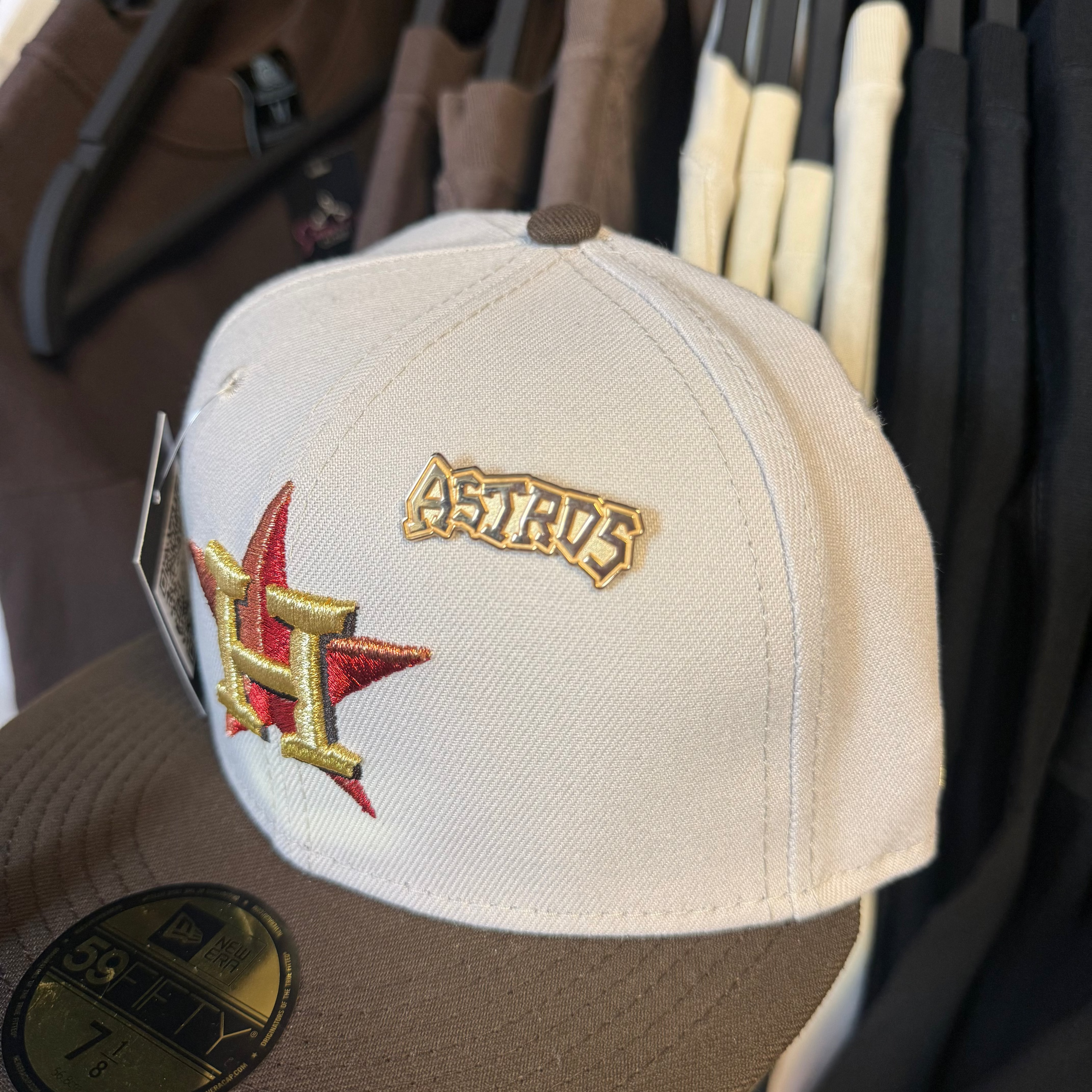 Astros Gold Metal Pin